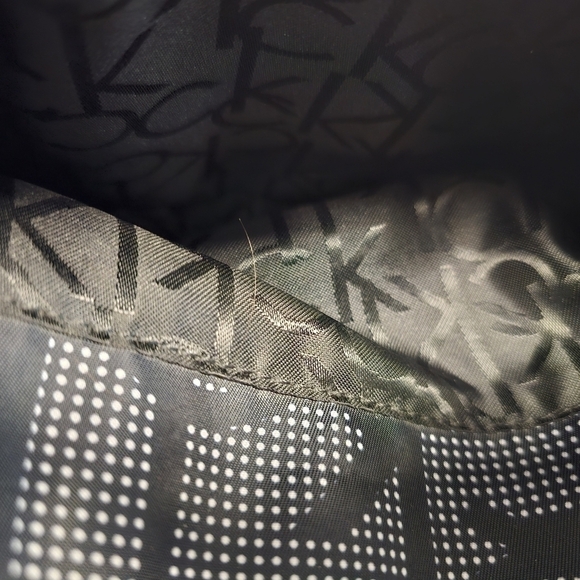 Calvin Klein Logo Athleisure Zipper Nylon Crossbody Bag Tote - Picture 7 of 10